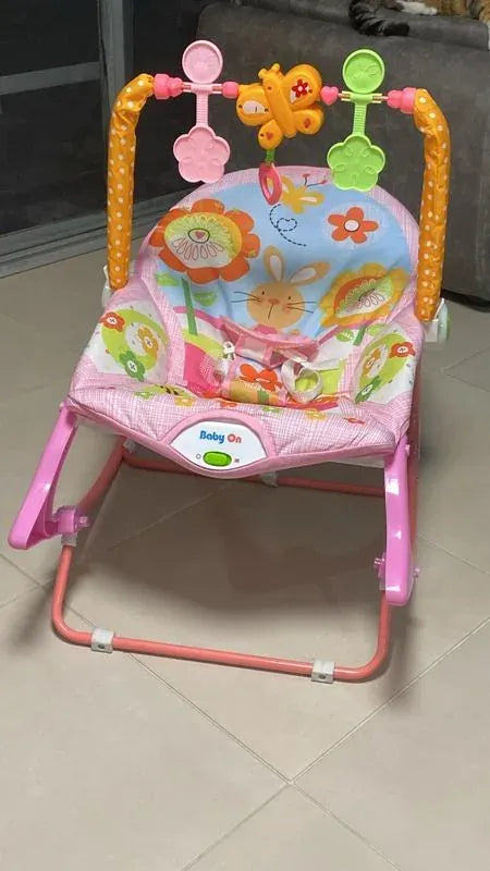 Opinión de Karen sobre Silla mecedora vibradora y musical para bebé 3 en 1 Baby On