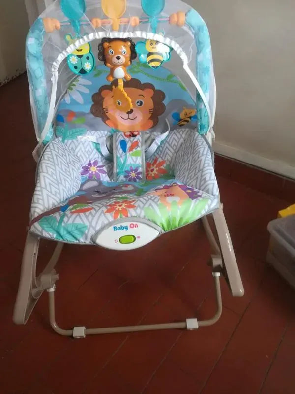 Opinión de Vernica sobre Silla mecedora vibradora y musical para bebé 3 en 1 Baby On