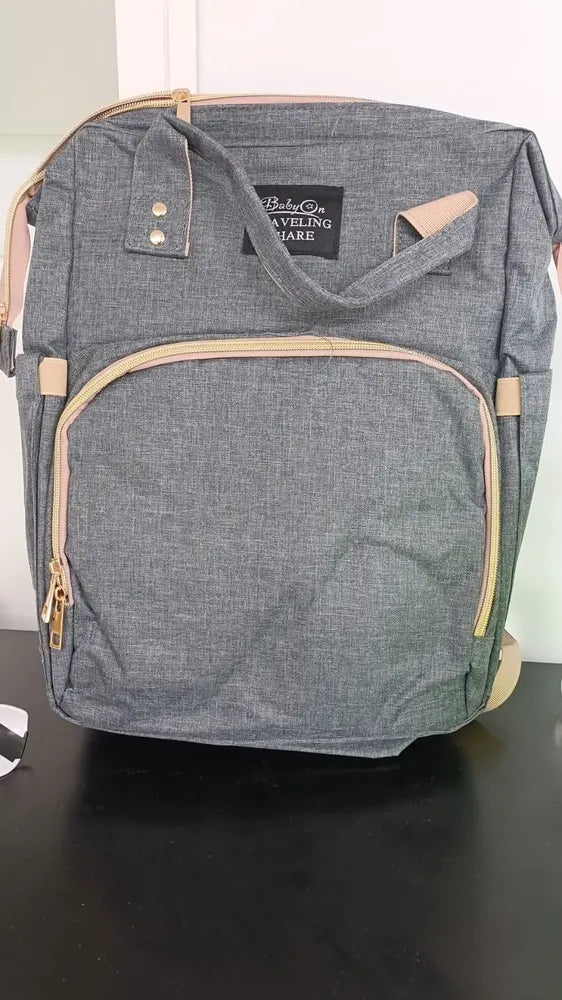 Foto de reseña de Cliente Baby On sobre Morral Pañalera Tipo Cuna 3 en 1 con Cambiador Baby On USB y 3 Bolsillos Térmicos