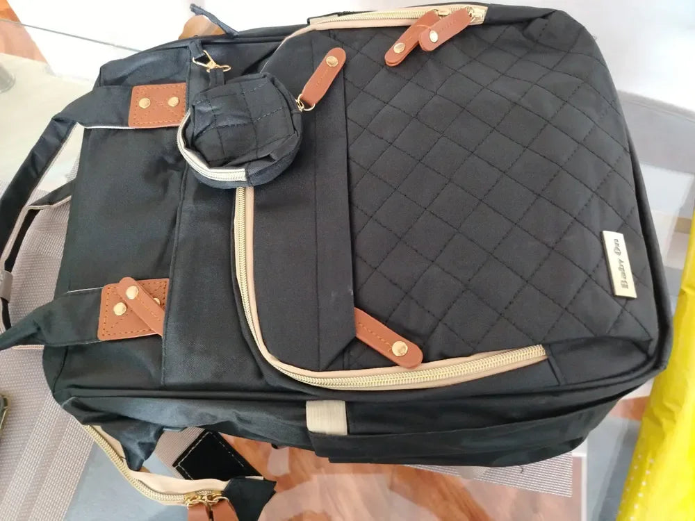 Foto de reseña de Cliente Baby On sobre Morral Pañalera Tipo Cuna 3 en 1 con Cambiador Baby On USB y 3 Bolsillos Térmicos