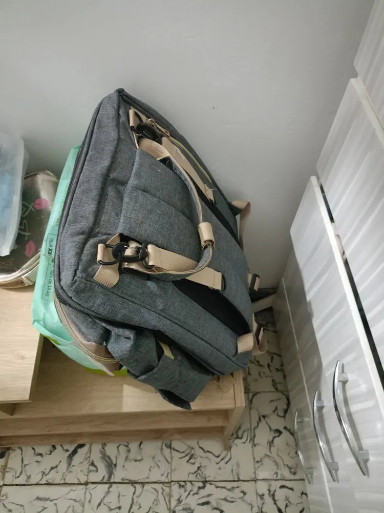 Foto de reseña de Cliente Baby On sobre Morral Pañalera Tipo Cuna 3 en 1 con Cambiador Baby On USB y 3 Bolsillos Térmicos