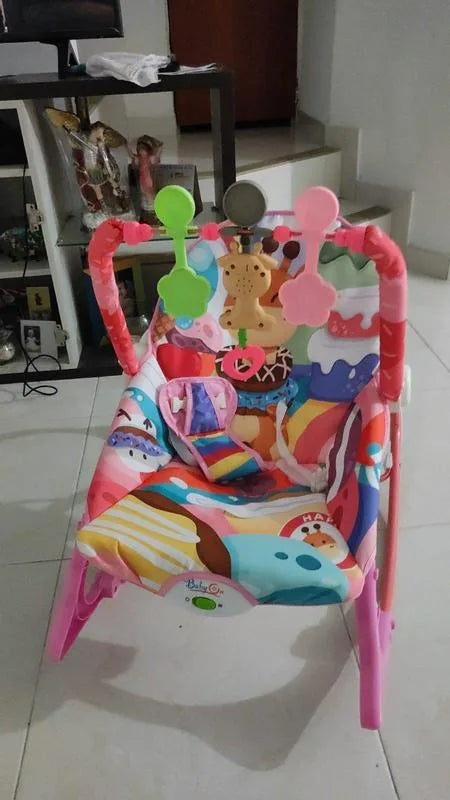 Opinión de Julio sobre Silla mecedora vibradora y musical para bebé 3 en 1 Baby On