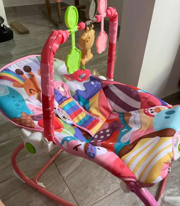 Opinión de Laura sobre Silla mecedora vibradora y musical para bebé 3 en 1 Baby On