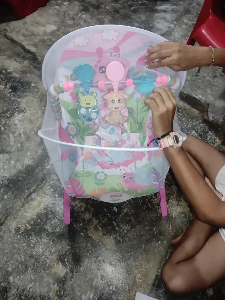 Foto de reseña de Cliente Baby On sobre Silla mecedora eléctrica para bebé Baby On NS4-1 Rey de la Selva