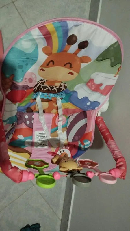 Opinión de Karina sobre Silla mecedora vibradora y musical para bebé 3 en 1 Baby On