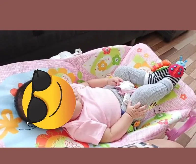 Opinión de Maria sobre Silla mecedora vibradora y musical para bebé 3 en 1 Baby On