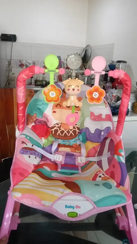Foto de reseña de Cliente Baby On sobre Silla mecedora eléctrica para bebé Baby On NS4-1 Rey de la Selva